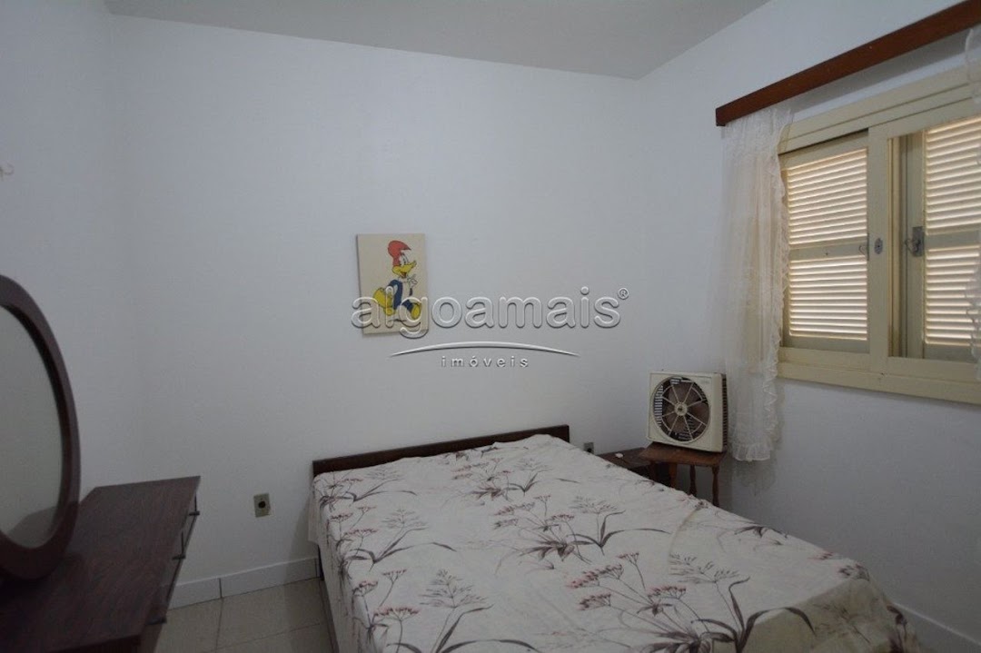 Casa à venda com 4 quartos, 190m² - Foto 11