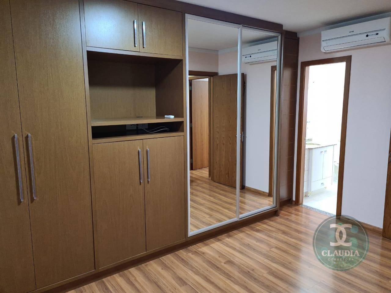 Apartamento à venda com 3 quartos, 208m² - Foto 13