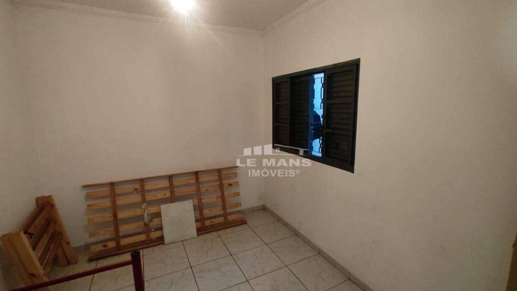 Casa à venda com 2 quartos, 104m² - Foto 4