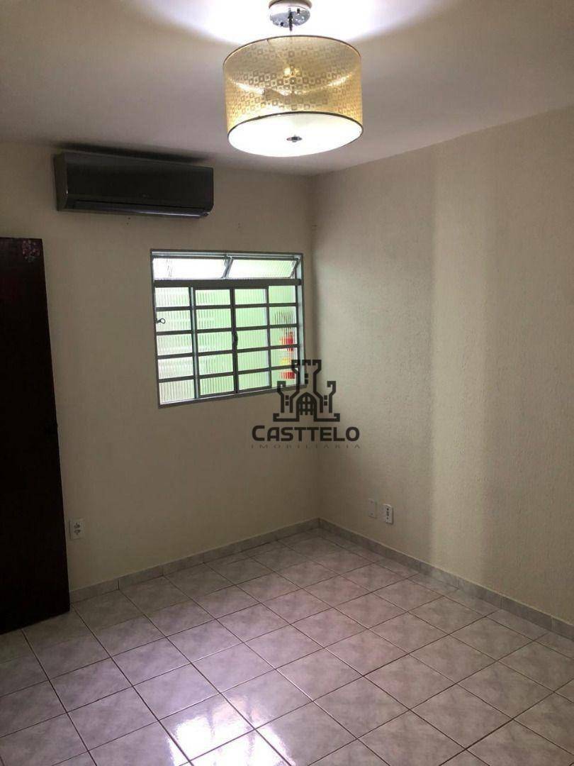 Casa à venda com 4 quartos, 170m² - Foto 15