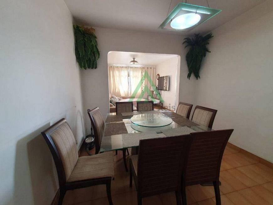 Apartamento à venda com 3 quartos, 130m² - Foto 1