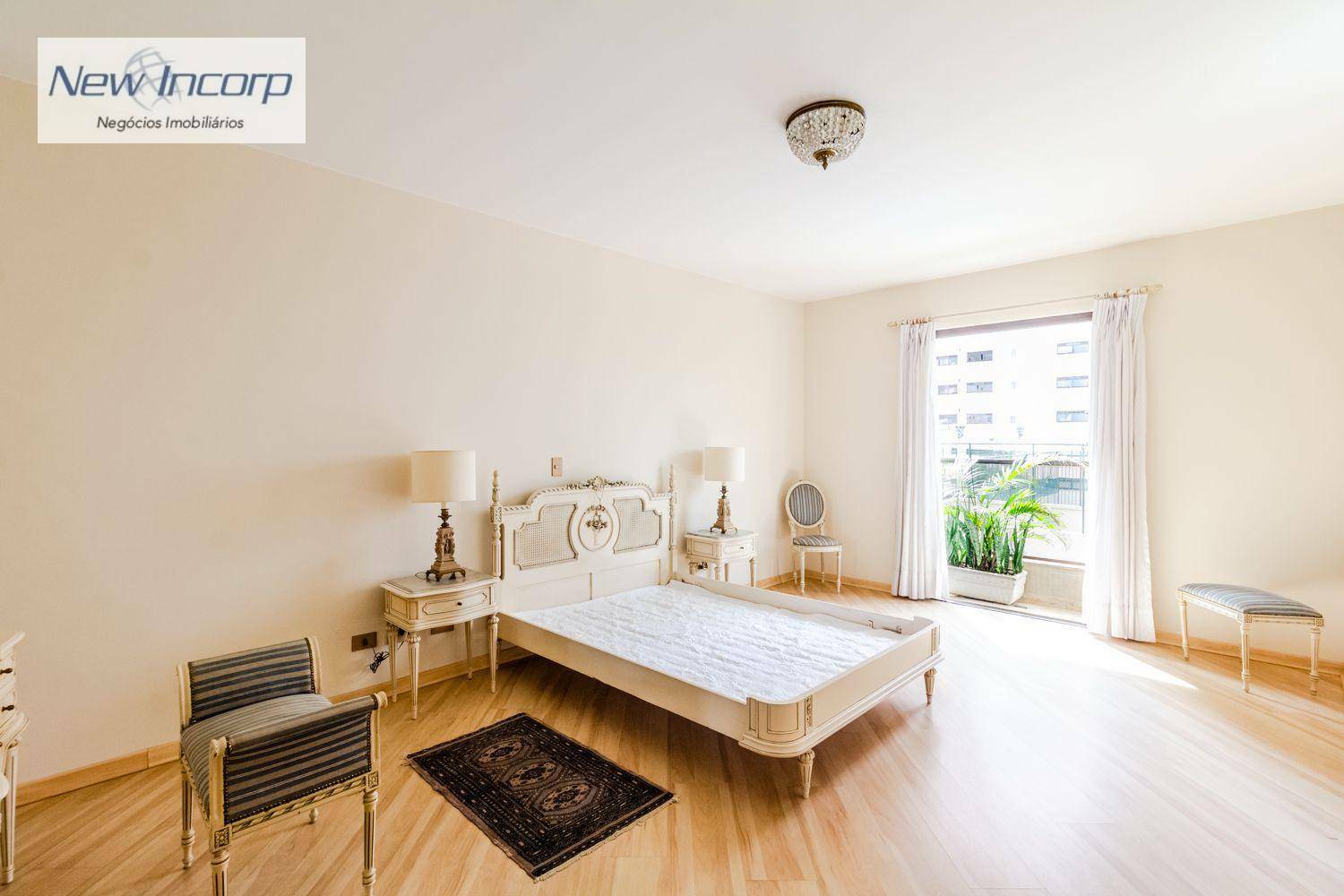 Apartamento à venda com 4 quartos, 267m² - Foto 5