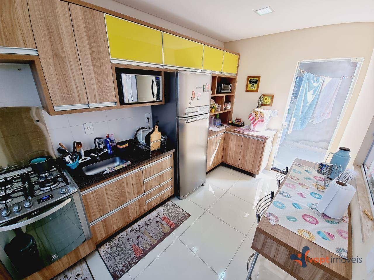 Casa de Condomínio à venda com 3 quartos, 94m² - Foto 4