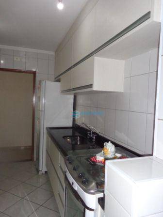 Apartamento à venda com 2 quartos, 70m² - Foto 5