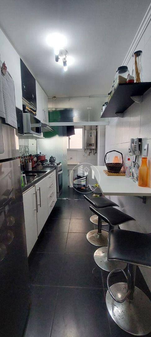 Apartamento à venda com 3 quartos, 81m² - Foto 3