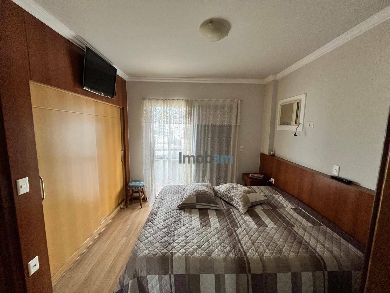 Apartamento à venda com 3 quartos, 107m² - Foto 30