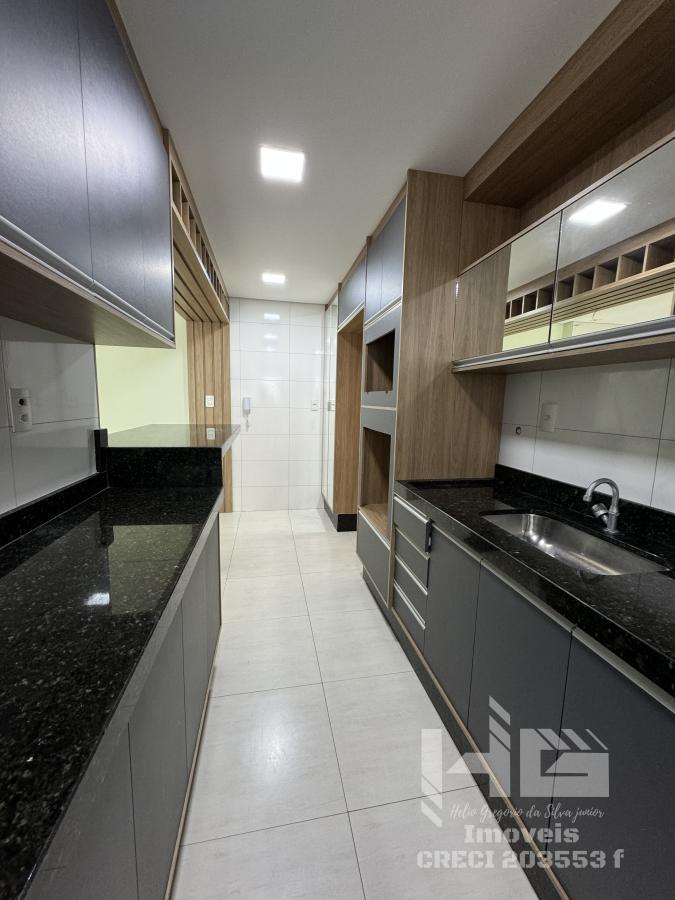 Apartamento à venda com 2 quartos, 92m² - Foto 4