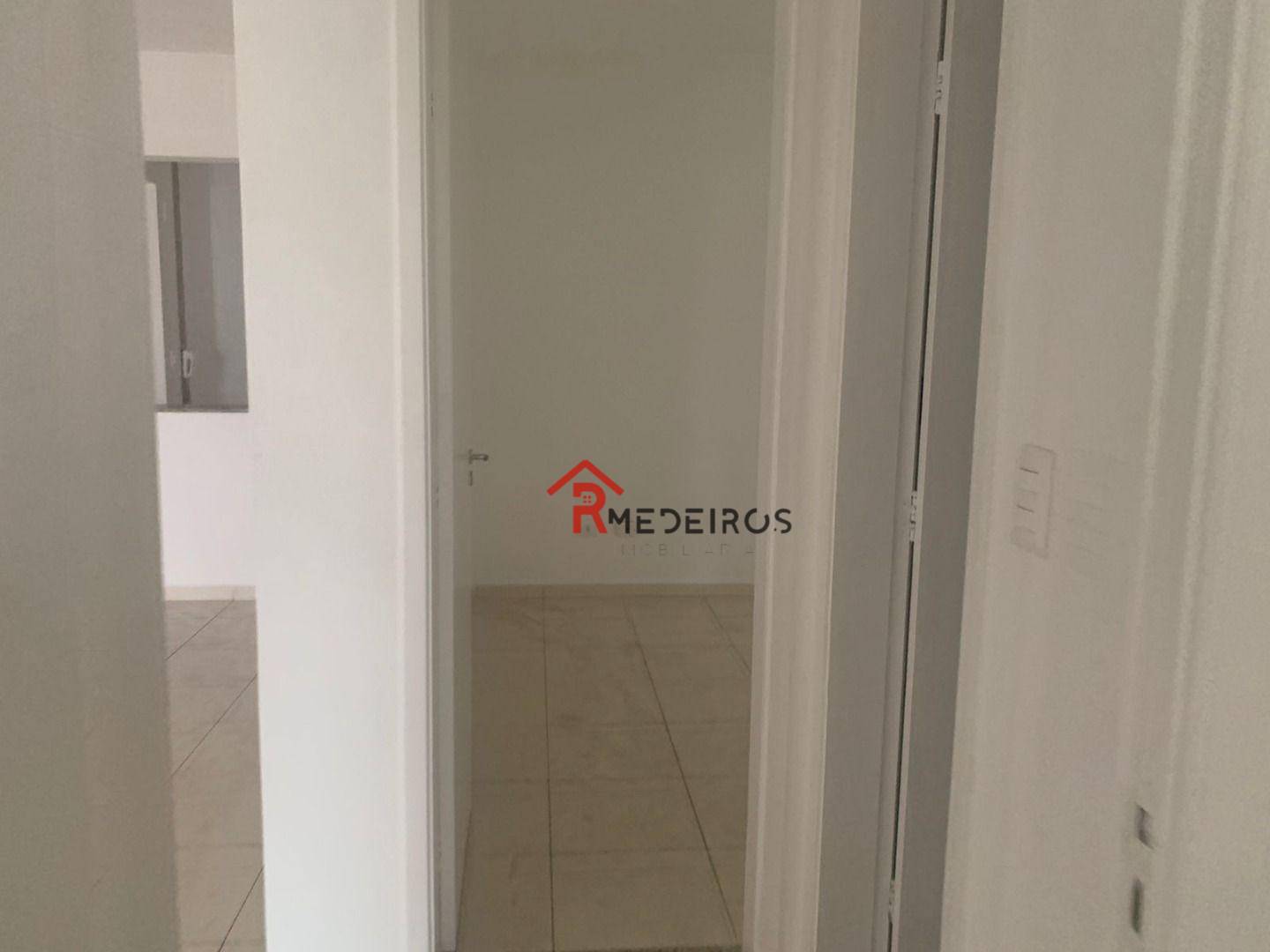 Apartamento à venda com 2 quartos, 80m² - Foto 11