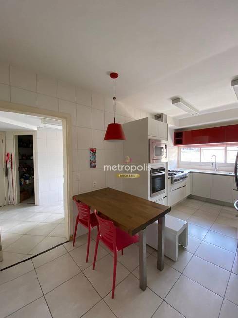 Apartamento à venda com 4 quartos, 240m² - Foto 10