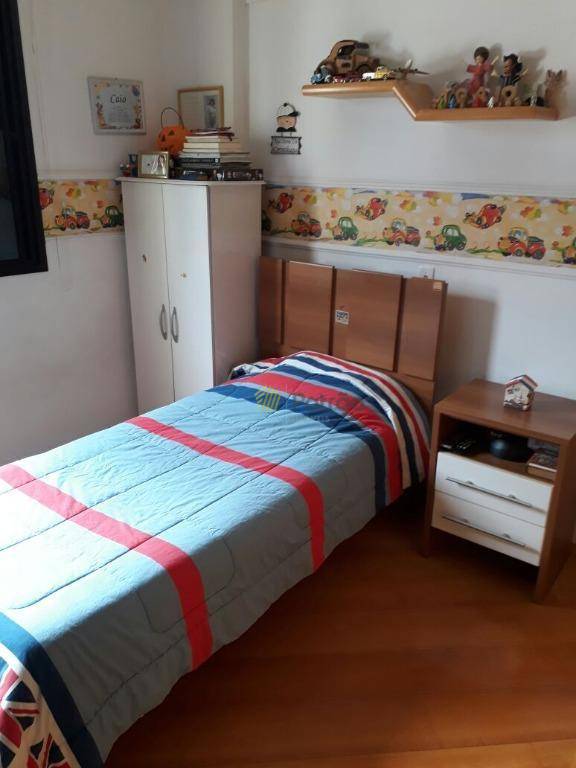 Apartamento à venda com 2 quartos, 70m² - Foto 5