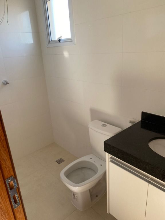 Apartamento à venda com 2 quartos, 70m² - Foto 6