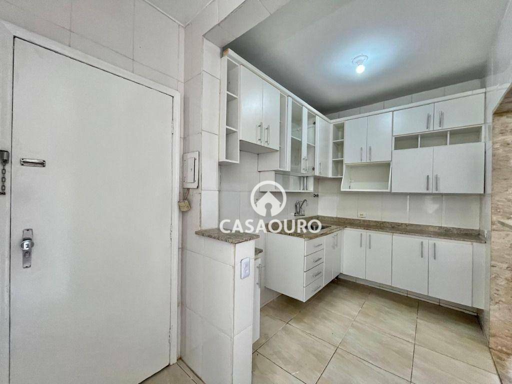 Apartamento à venda com 3 quartos, 110m² - Foto 6