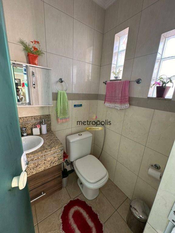 Sobrado à venda com 3 quartos, 220m² - Foto 87