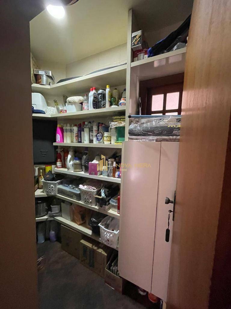 Sobrado à venda com 4 quartos, 354m² - Foto 19