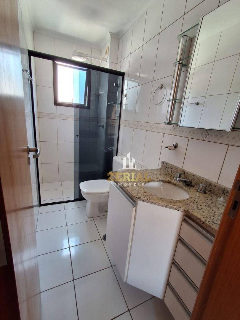 Apartamento para alugar com 2 quartos, 70m² - Foto 12