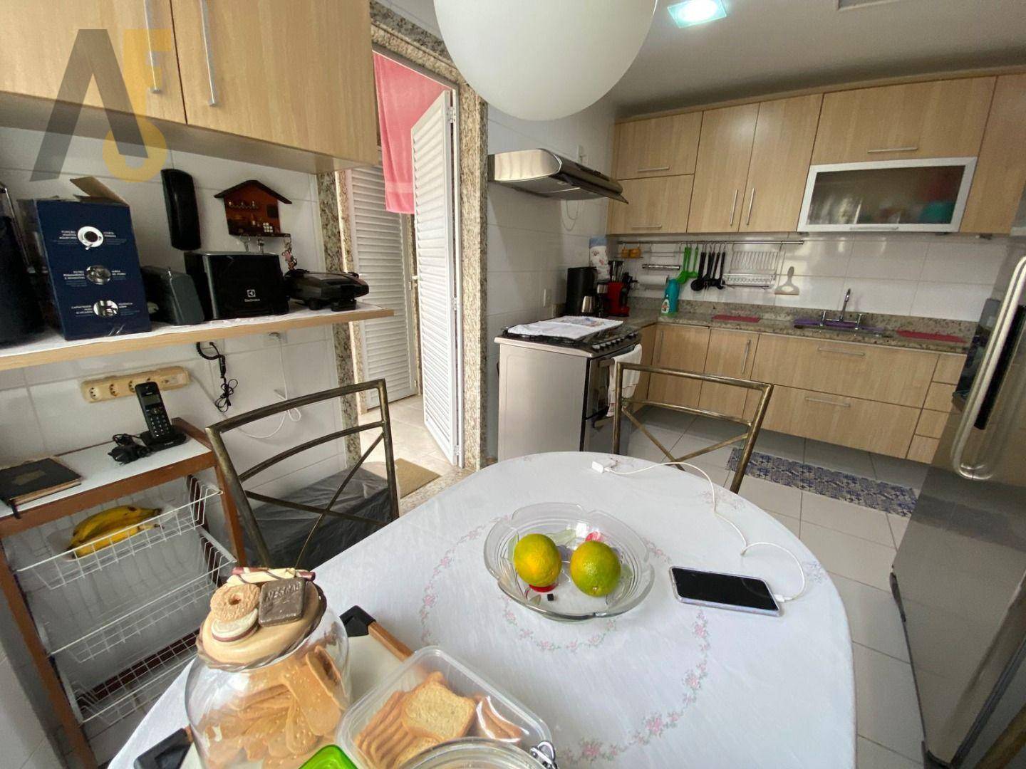 Casa à venda com 3 quartos, 179m² - Foto 7