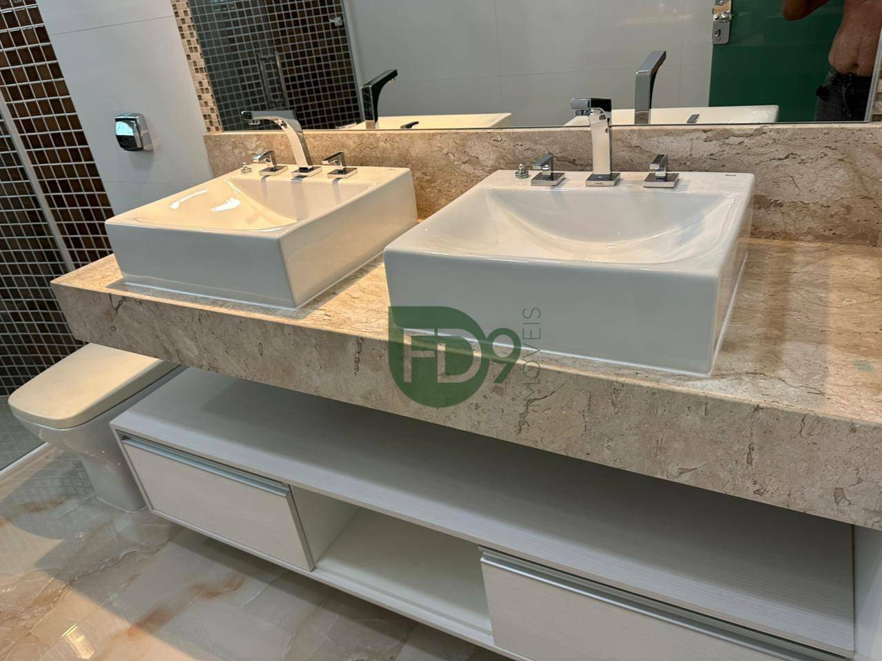 Casa à venda com 3 quartos, 240m² - Foto 27