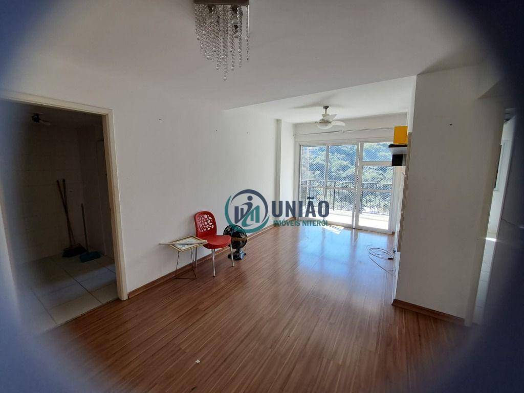 Apartamento à venda com 3 quartos, 82m² - Foto 4