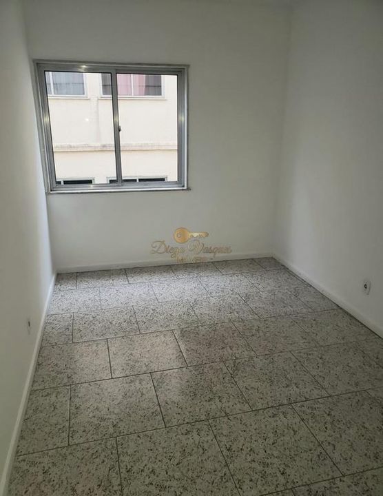 Apartamento à venda com 2 quartos, 67m² - Foto 12