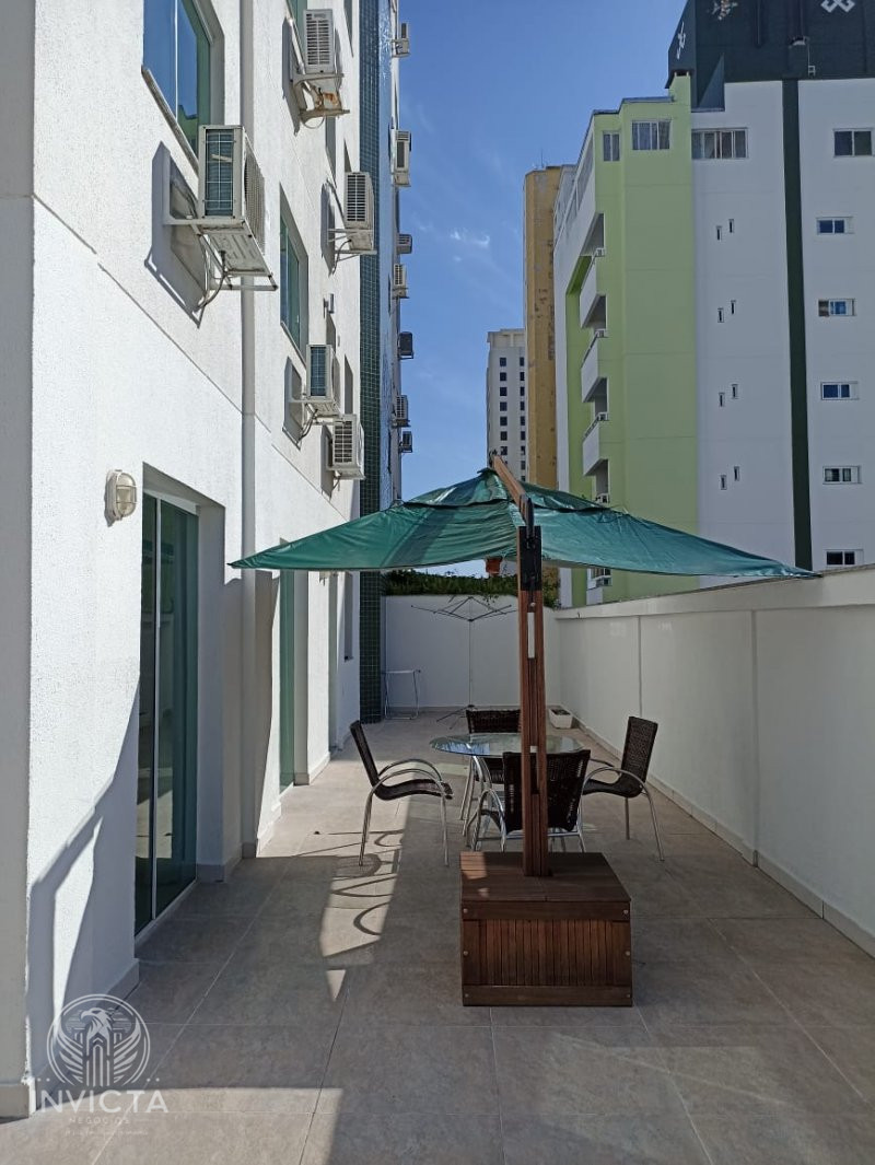 Apartamento à venda com 3 quartos, 110m² - Foto 22