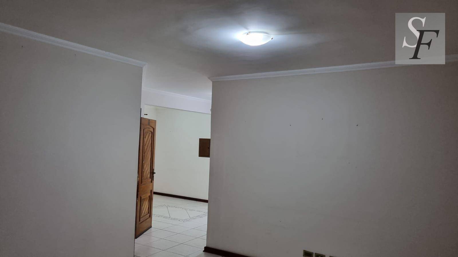 Sobrado para alugar com 3 quartos, 302m² - Foto 8