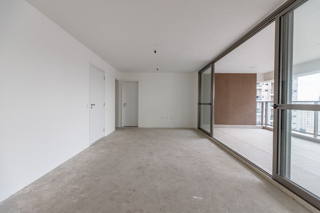 Apartamento à venda com 3 quartos, 157m² - Foto 4