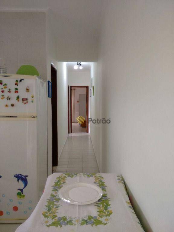 Apartamento à venda com 2 quartos, 62m² - Foto 4