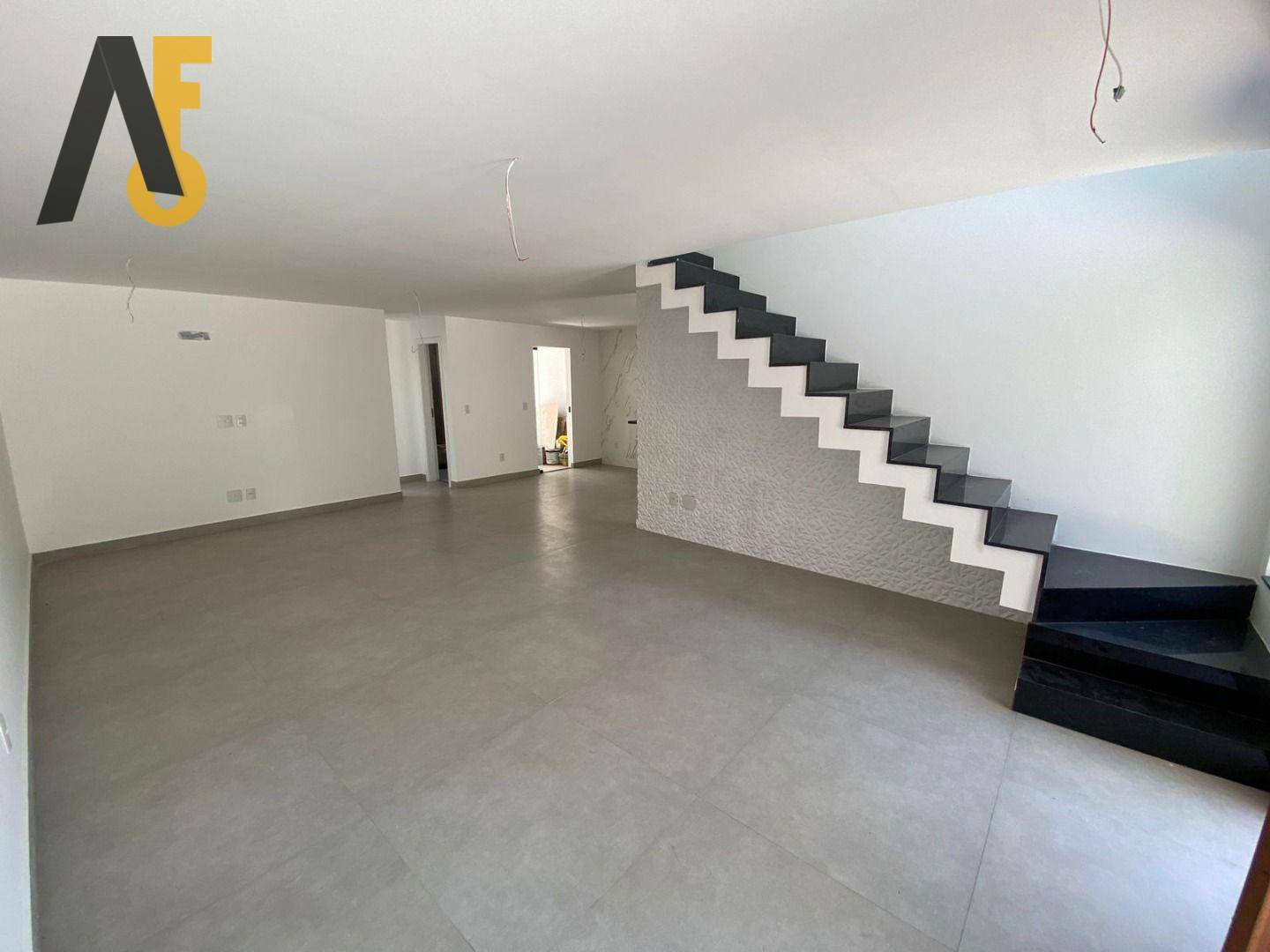 Casa de Condomínio à venda com 4 quartos, 195m² - Foto 4