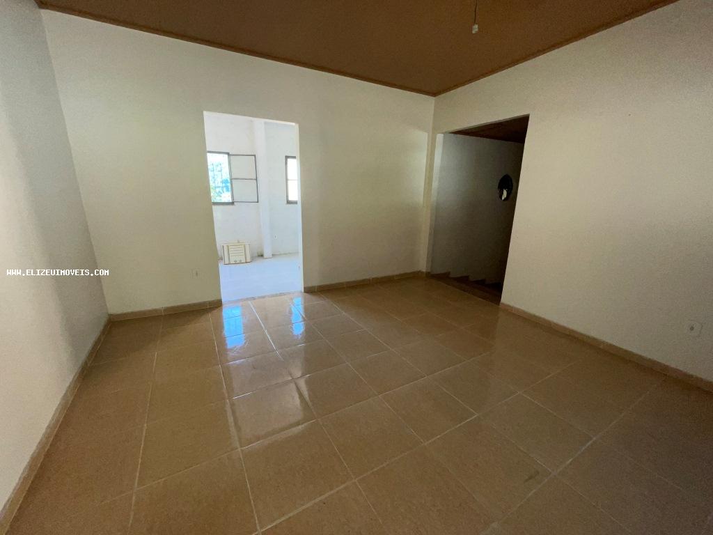 Casa à venda com 2 quartos, 400m² - Foto 3