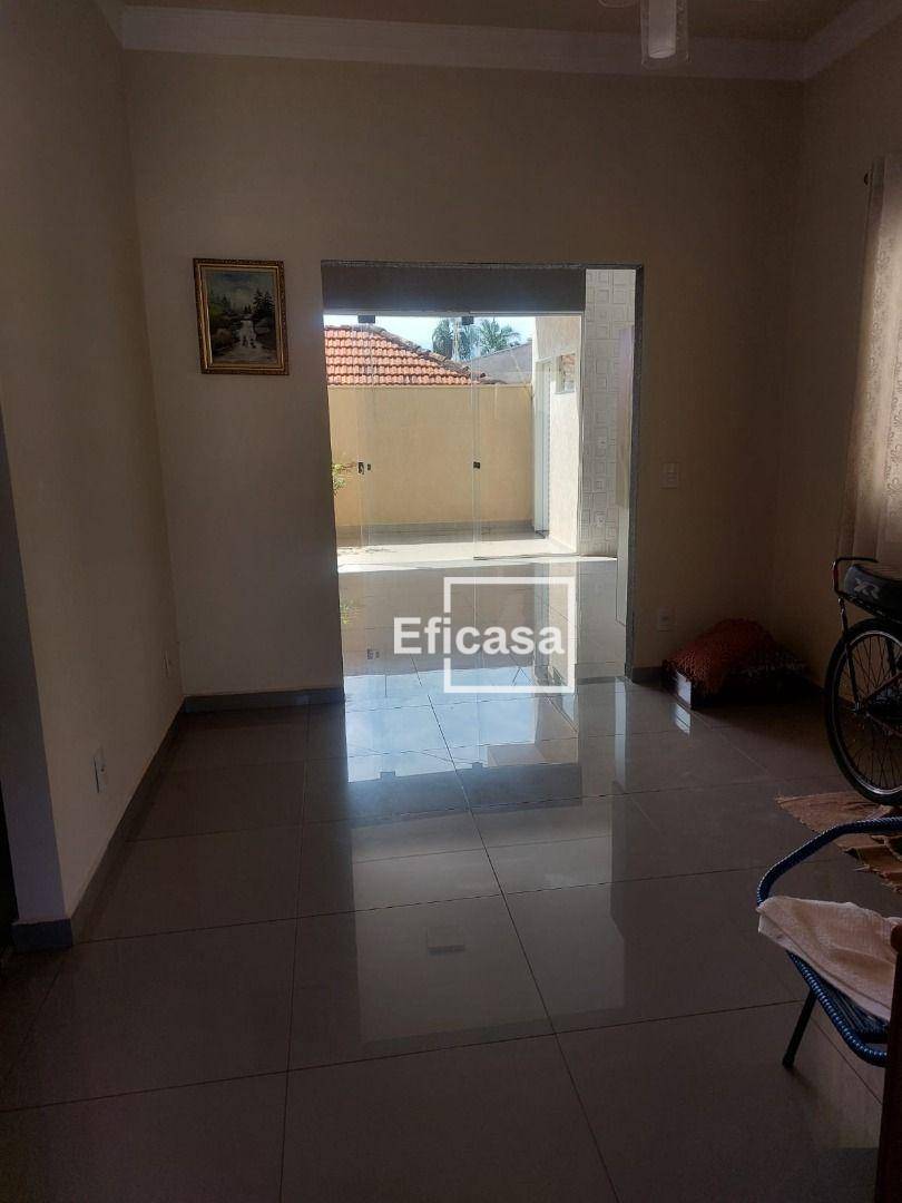 Casa à venda com 3 quartos, 136m² - Foto 13