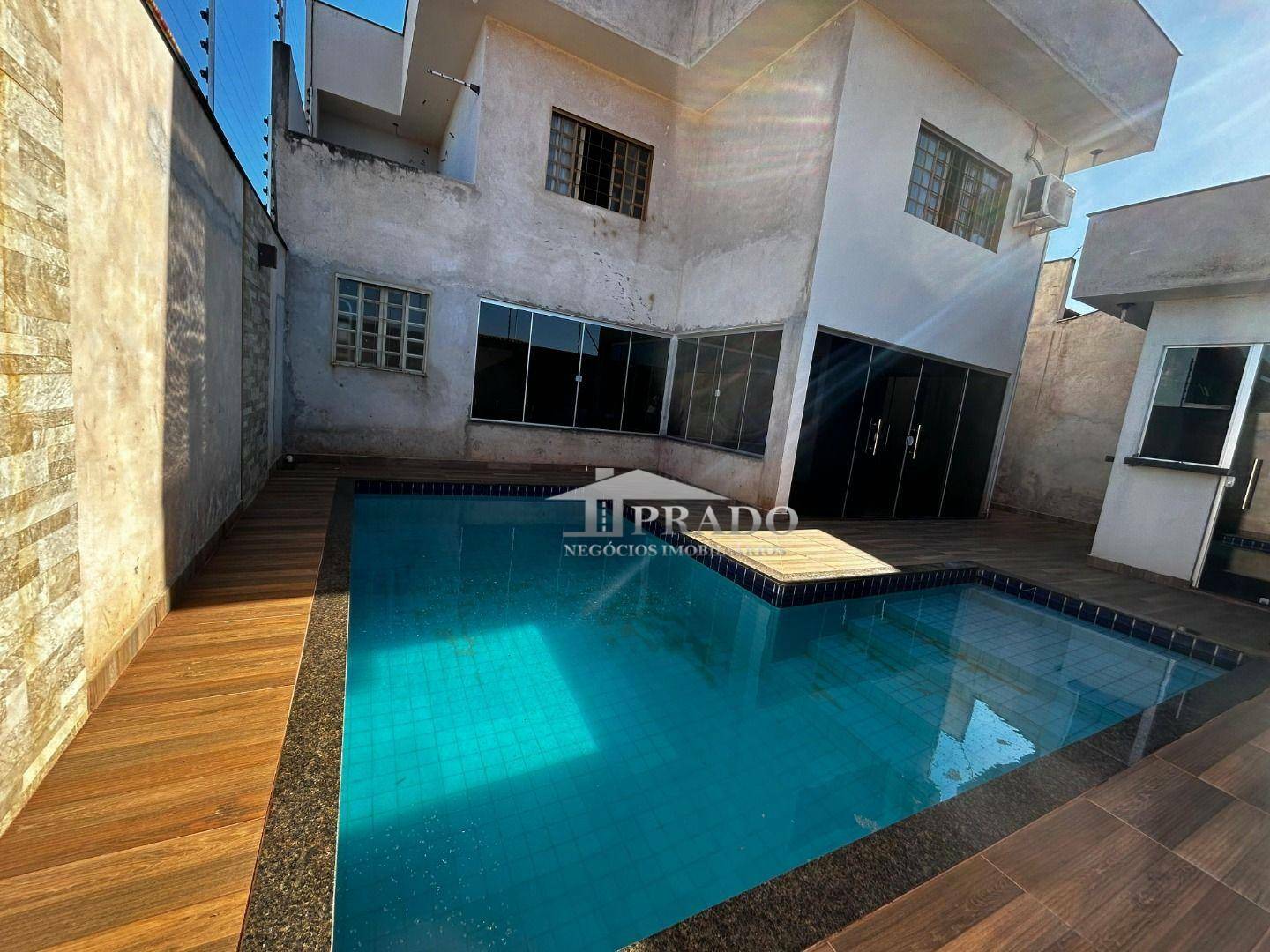 Casa à venda com 3 quartos, 214m² - Foto 6