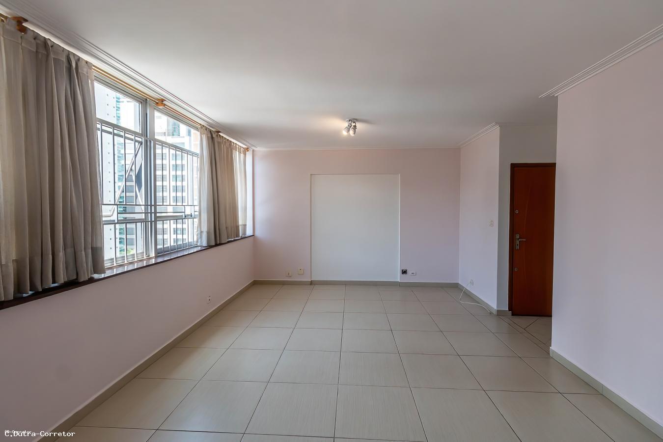 Apartamento para alugar com 2 quartos, 200m² - Foto 4