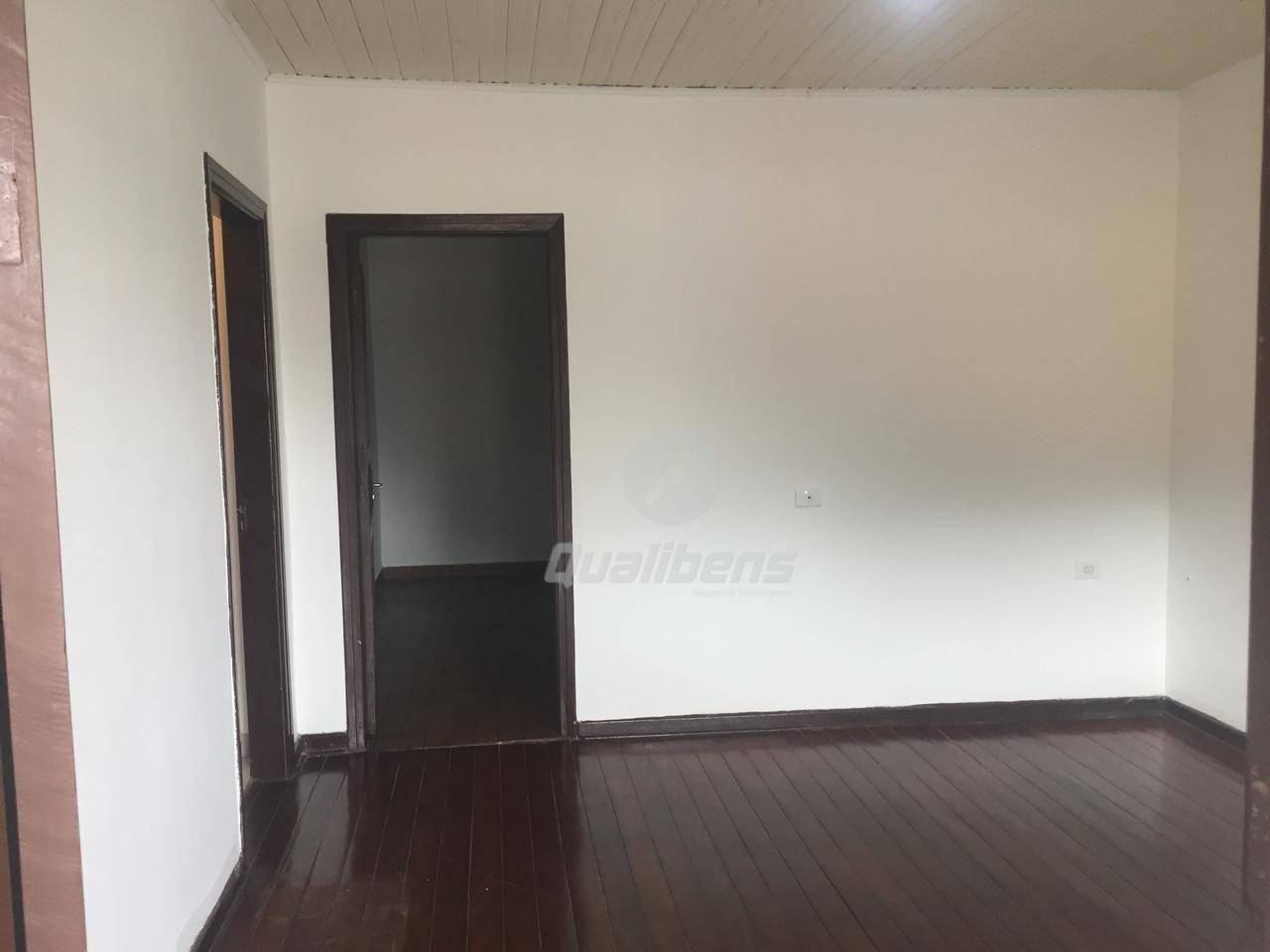 Casa à venda com 2 quartos, 300m² - Foto 8