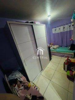 Casa à venda com 2 quartos, 90m² - Foto 11