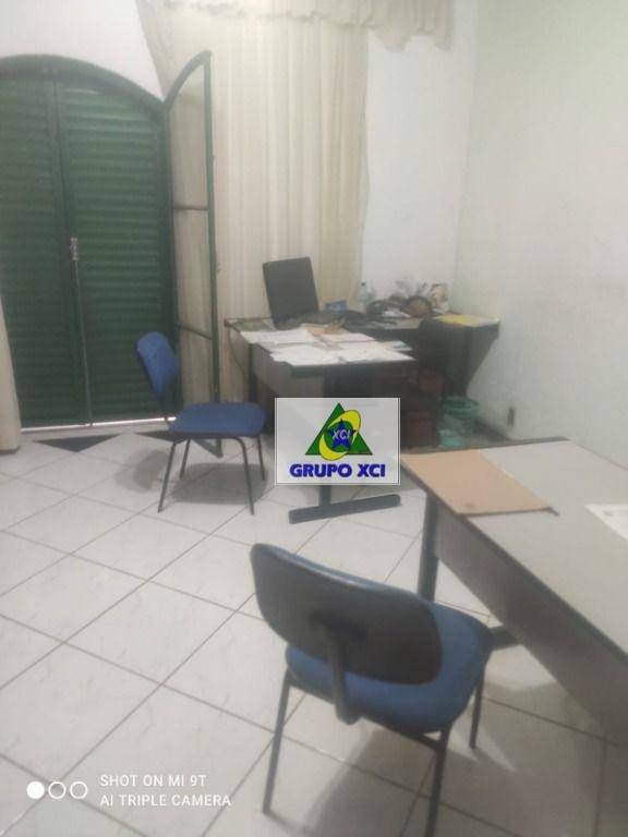 Casa à venda e aluguel com 3 quartos, 400m² - Foto 51