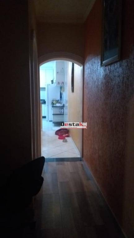 Sobrado à venda com 3 quartos, 190m² - Foto 3