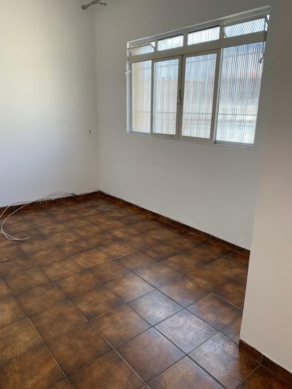 Casa à venda com 2 quartos, 189m² - Foto 6