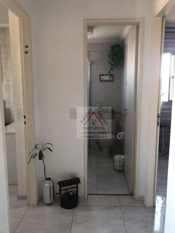 Apartamento à venda com 2 quartos, 64m² - Foto 13