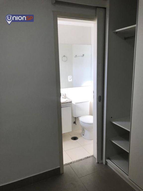 Apartamento à venda com 2 quartos, 62m² - Foto 7