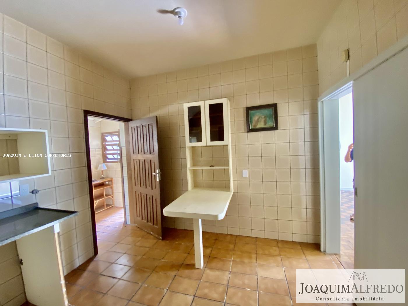 Casa à venda com 4 quartos, 185m² - Foto 29