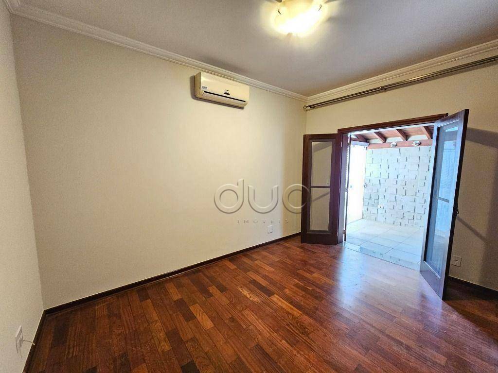 Casa de Condomínio para alugar com 3 quartos, 390m² - Foto 28