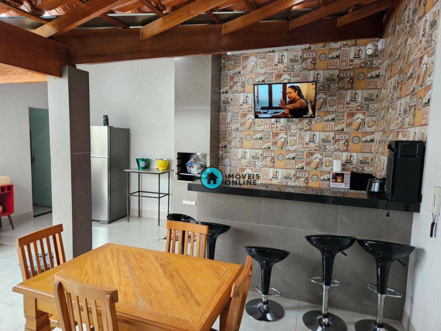 Casa à venda com 2 quartos, 89m² - Foto 3