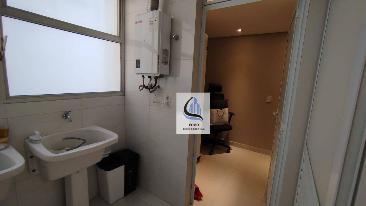 Apartamento para alugar com 4 quartos, 271m² - Foto 24