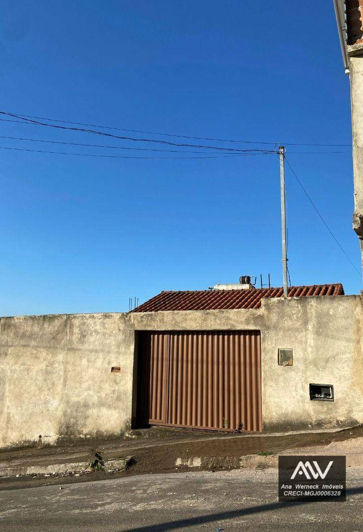 Casa à venda com 2 quartos, 38m² - Foto 1