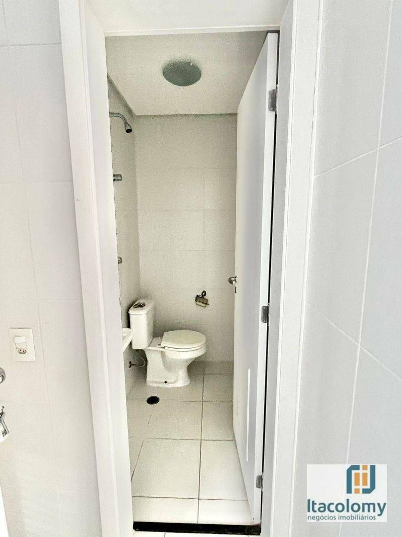 Apartamento à venda com 4 quartos, 212m² - Foto 19