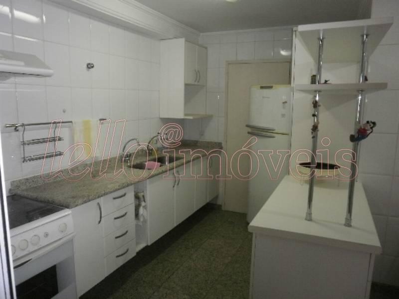 Apartamento para alugar com 3 quartos, 130m² - Foto 19