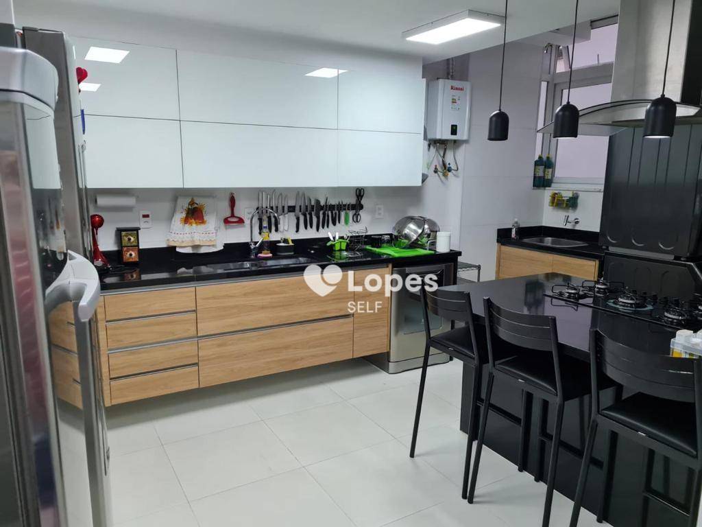 Apartamento à venda com 3 quartos, 140m² - Foto 5