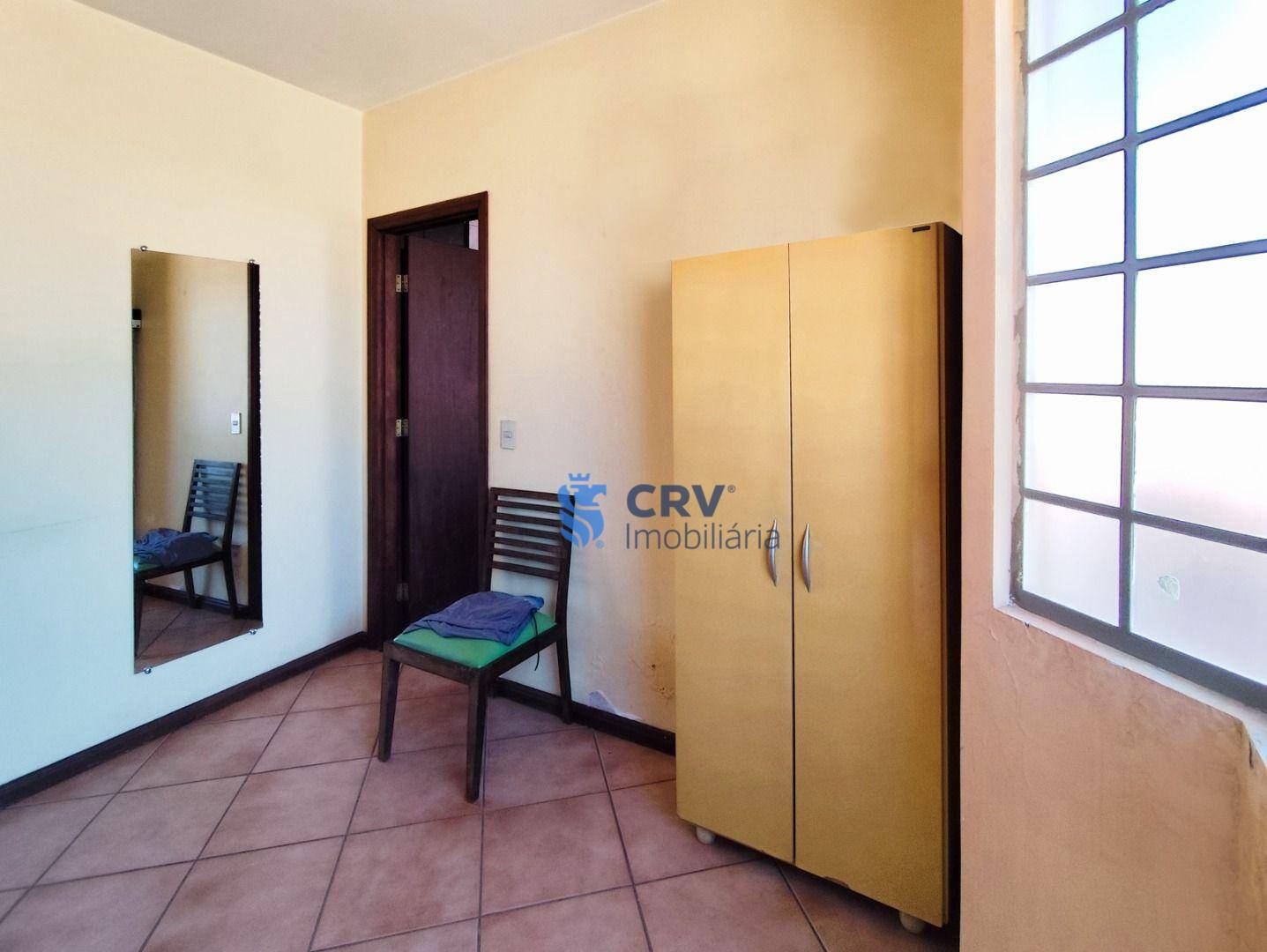 Casa à venda com 4 quartos, 300m² - Foto 17