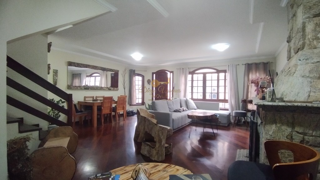 Casa de Condomínio à venda com 5 quartos, 247m² - Foto 11