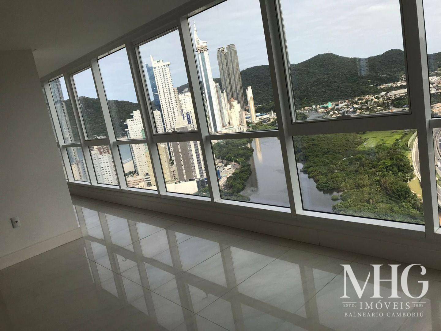 Apartamento à venda com 4 quartos, 293m² - Foto 1